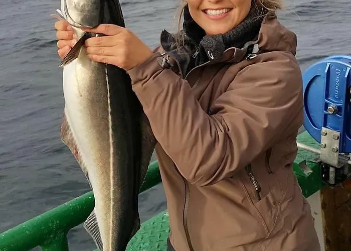 Bogstrand, Dverbergveien 11, 8485 *